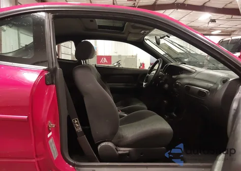 2001 Ford Escort Zx2 z USA, uszkodzony, nr VIN 3FAFP11341R116958